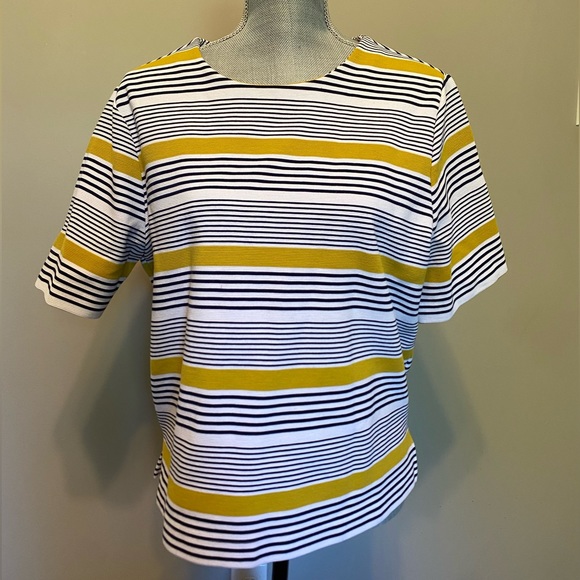 4/$20 - Old Navy Striped Shirt - Picture 3 of 9